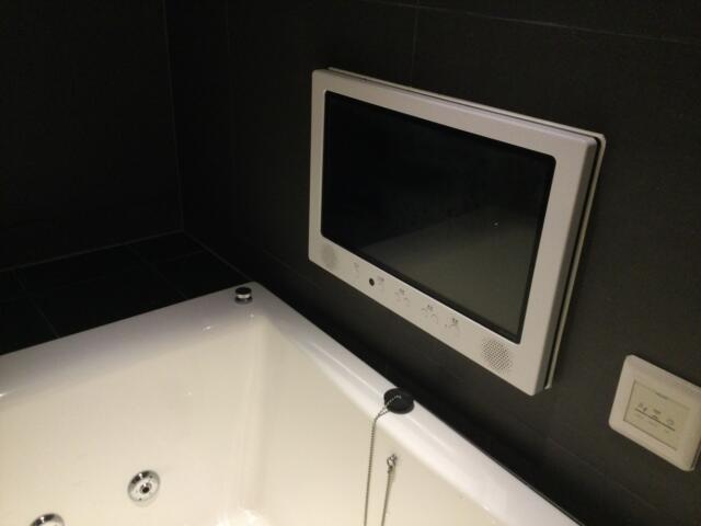 HOTEL SENSE(センス)(新宿区/ラブホテル)の写真『303号室 浴室』by ACB48