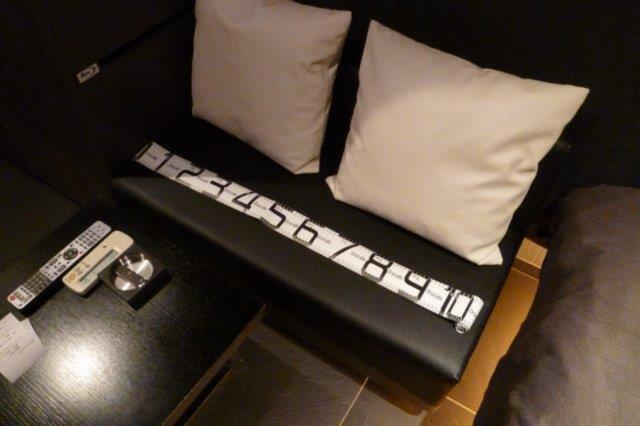 HOTEL SENSE(センス)(新宿区/ラブホテル)の写真『403号室（ソファ幅100㎝チョイ）』by 格付屋