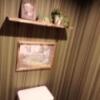 セッティングザシーン厚木(厚木市/ラブホテル)の写真『トイレのオブジェです。(308号室21,1)』by キジ