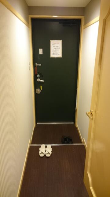 RING MY BELL（リングマイベル）(相模原市/ラブホテル)の写真『206号室の入り口ドア。』by angler