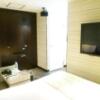 HOTEL Villa Senmei(ヴィラ センメイ）(大田区/ラブホテル)の写真『208号室（部屋奥から入口方向）』by 格付屋