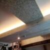 セッティングザシーン厚木(厚木市/ラブホテル)の写真『天井が凝った作りです。(21,2)』by キジ