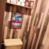 セッティングザシーン厚木(厚木市/ラブホテル)の写真『トイレも飾りがあります。(21,2)』by キジ