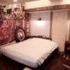 セッティングザシーン厚木(厚木市/ラブホテル)の写真『ベッドです。(412号室利用21,2)』by キジ