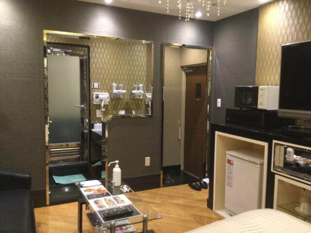 ホテル パル新宿店(新宿区/ラブホテル)の写真『203号室 お部屋奥から見た室内』by ACB48