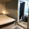 HOTEL Bless（ブレス)(新宿区/ラブホテル)の写真『302号室（モデレート）室内ベッド側②と洗面』by hello_sts
