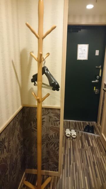 RING MY BELL（リングマイベル）(相模原市/ラブホテル)の写真『401号室の洋服掛け』by angler