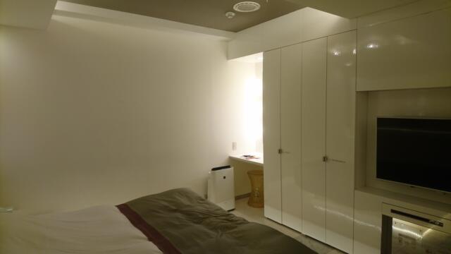 GRAND CHARIOT(グランシャリオ)(新宿区/ラブホテル)の写真『310号室（入口横から部屋奥方向）』by 格付屋
