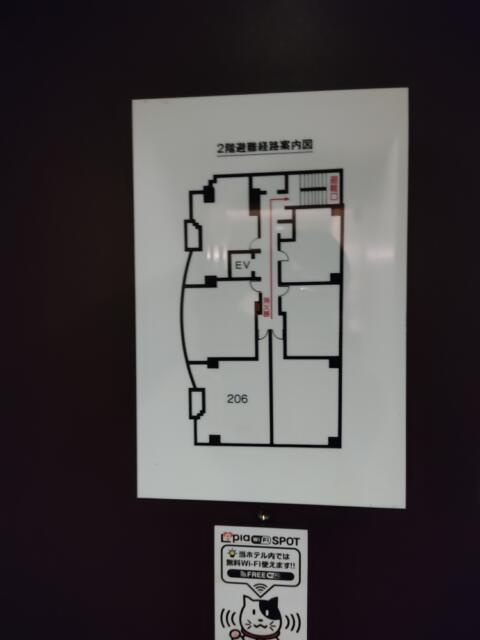 ラピア(新宿区/ラブホテル)の写真『206号室　避難経路図』by ところてんえもん