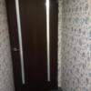 ホテルシティ(立川市/ラブホテル)の写真『501号室　入口から見た部屋扉なんですが、閉塞感がすごい』by 市
