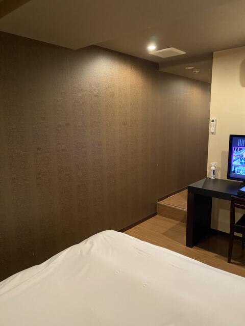 ヒルズホテル五反田(品川区/ラブホテル)の写真『605号室(左奥から手前)』by こねほ