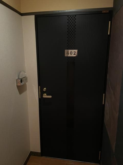サンモリッツ 本店(台東区/ラブホテル)の写真『402号室の出入口』by miffy.GTI