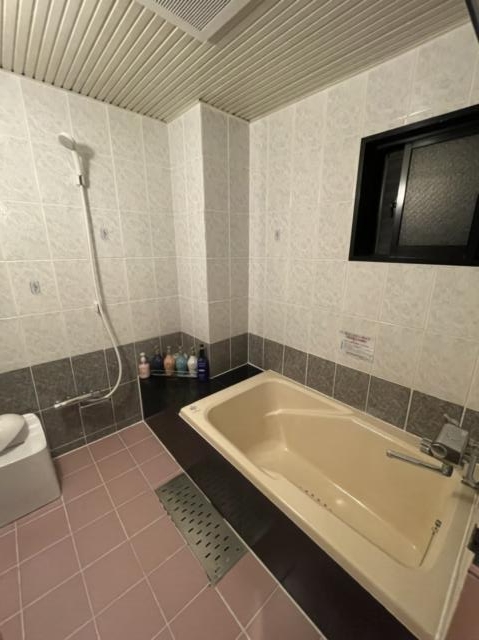 サンモリッツ 本店(台東区/ラブホテル)の写真『402号室の浴室』by miffy.GTI