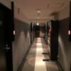 池袋グランドホテル(豊島区/ラブホテル)の写真『5階廊下』by カモメの民兵さん