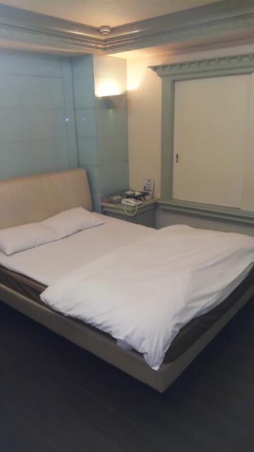 ホテルスマイル(豊島区/ラブホテル)の写真『401号室（ベッド）』by マーシ