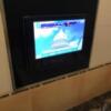 新宿ジャルディーノ(新宿区/ラブホテル)の写真『浴室のテレビ』by 少佐