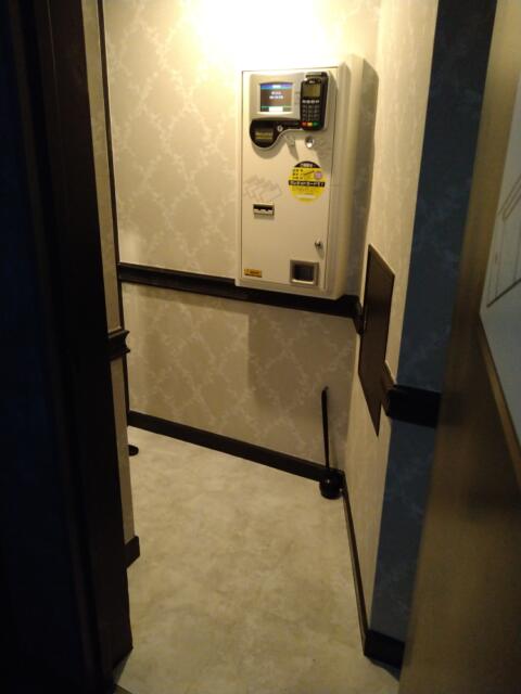 HOTEL ALL-INN G（オールインジー）(豊島区/ラブホテル)の写真『401号室 玄関のドアを開けてすぐの景色。室内までに結構ある。』by なめろう