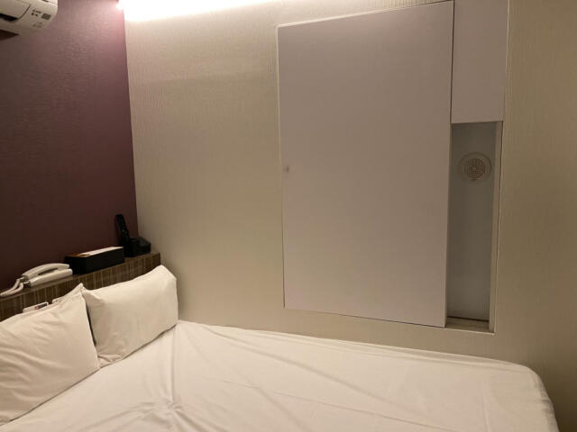 Toujours 秋葉原（トゥージュール）(千代田区/ラブホテル)の写真『304号室　ベッド』by INA69