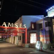 RAMSES MALIBU（ラムセスマリブ）(富山市/ラブホテル)の写真『夜の外観』by まさおJリーグカレーよ