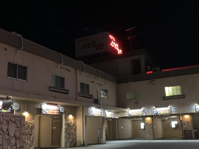 ケ・セラセラ(富山市/ラブホテル)の写真『夜の外観』by まさおJリーグカレーよ