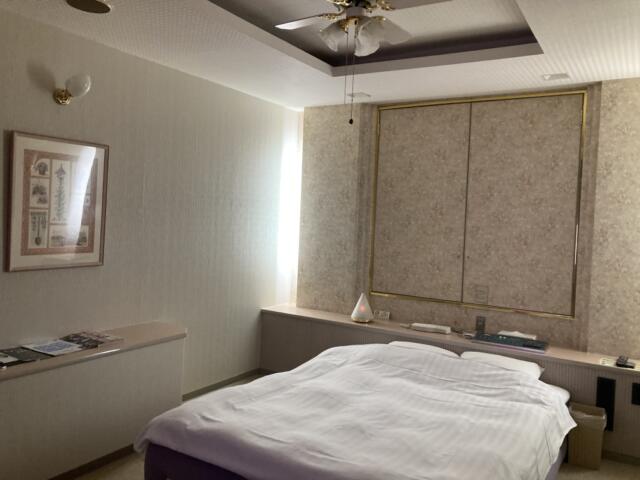 ホテル 3ねん2くみ(加賀市/ラブホテル)の写真『205号室　2F　内装』by まさおJリーグカレーよ