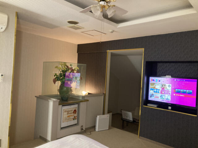 ホテル 3ねん2くみ(加賀市/ラブホテル)の写真『205号室　2F　内装』by まさおJリーグカレーよ