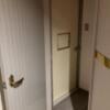 ホテル 3ねん2くみ(加賀市/ラブホテル)の写真『205号室　1F　フードサービス受取口』by まさおJリーグカレーよ