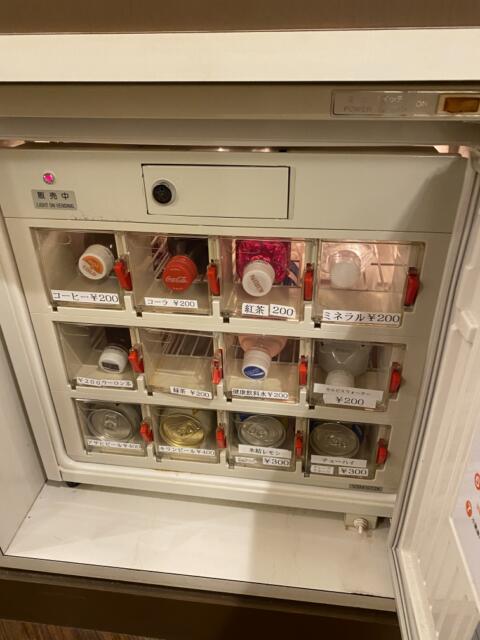 HOTEL R&N（レストアンドネスト）(蕨市/ラブホテル)の写真『206号室(販売用冷蔵庫).』by こねほ