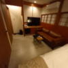 HOTEL 風々(ふふ)(新宿区/ラブホテル)の写真『106号室、ベッド側から見た全景。』by angler