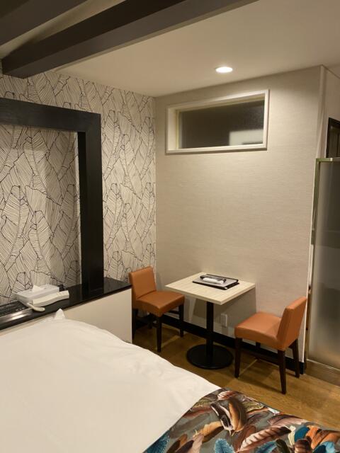 HOTEL R&N（レストアンドネスト）(蕨市/ラブホテル)の写真『406号室(左奥から手前)』by こねほ