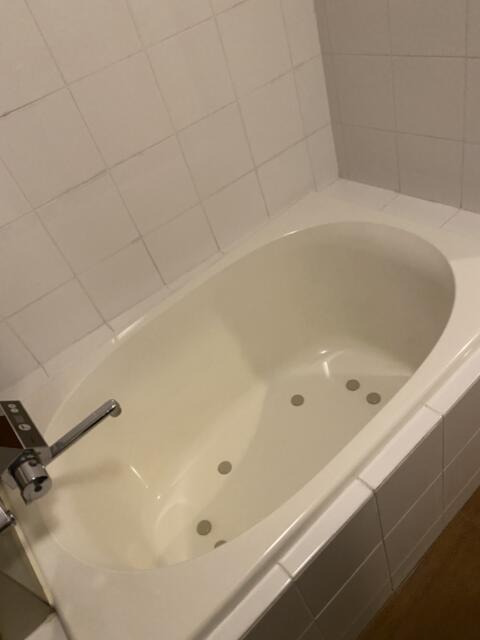 HOTEL COMFY（コンフィ）(川口市/ラブホテル)の写真『301号室(浴槽頭から)』by こねほ