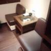 HOTEL MASHA（マシャ）(豊島区/ラブホテル)の写真『304号室　ソファ　個別なのでイチャイチャできない』by 市