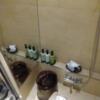 HOTEL GRASSINO URBAN RESORT(立川市/ラブホテル)の写真『211号室　浴室洗い場、シャンプーリンスボディソープの他に泡立てスポンジ、入浴剤、ローションがある』by どらねこどらどら
