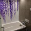 HOTEL KARUTA 赤坂(港区/ラブホテル)の写真『601号室（浴室入口から）』by 格付屋