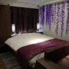 HOTEL KARUTA 赤坂(港区/ラブホテル)の写真『601号室（入口から部屋奥方向）』by 格付屋