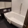 ホテル 小山 (KOYAMA）(新宿区/ラブホテル)の写真『305号室　浴室　バスタブが大きい』by angler
