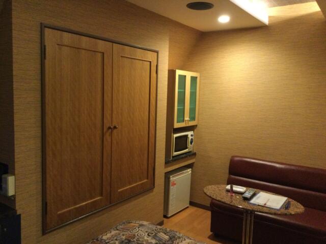 ティファナイン(豊島区/ラブホテル)の写真『305号室 浴室側から見た室内』by ACB48
