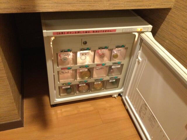 ティファナイン(豊島区/ラブホテル)の写真『305号室 販売用冷蔵庫』by ACB48