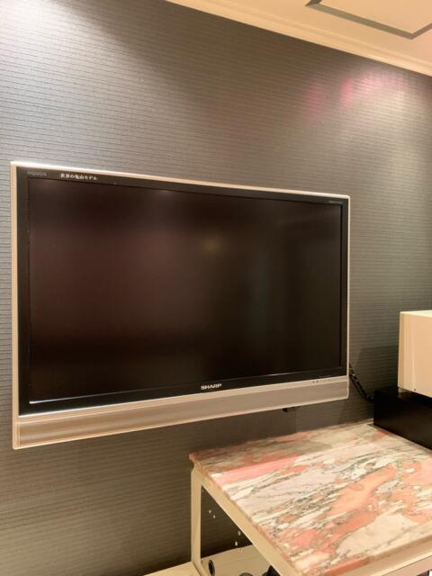 ホテル パル新宿店(新宿区/ラブホテル)の写真『301号室　壁掛けテレビ』by hello_sts