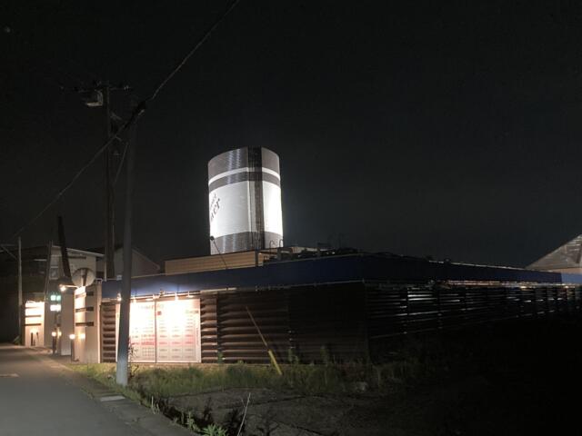 ホテルフラワー(宇都宮市/ラブホテル)の写真『夜の外観』by まさおJリーグカレーよ
