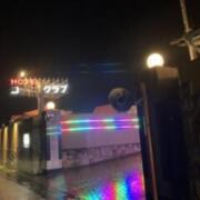 ホテル コットンクラブ(古河市/ラブホテル)の写真『夜の外観』by まさおJリーグカレーよ