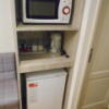 ホテルシティ(立川市/ラブホテル)の写真『206号室、電子レンジ、お茶セット、冷蔵庫』by もんが～