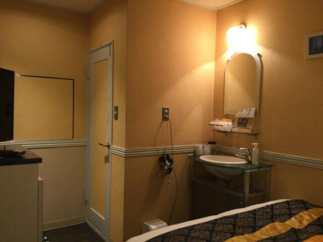 ホテル U(文京区/ラブホテル)の写真『401号室 浴室側から見た室内』by ACB48