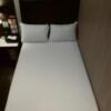 レンタルルームサン 五反田店(品川区/ラブホテル)の写真『204号室ベッド。枕は2つだが、実質シングル』by まっつー