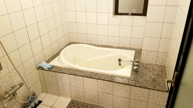 パセオ(新宿区/ラブホテル)の写真『310号室浴室』by 春風拳
