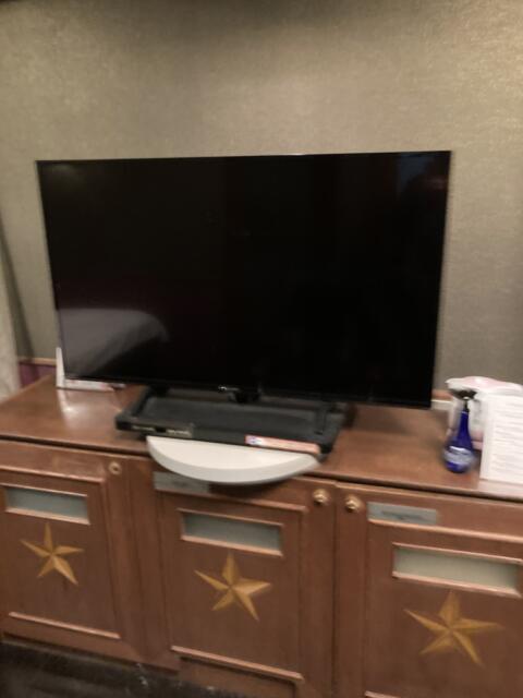 ホテル リトルチャペルクリスマス 日本橋(大阪市/ラブホテル)の写真『301　大型テレビ』by 輝rin