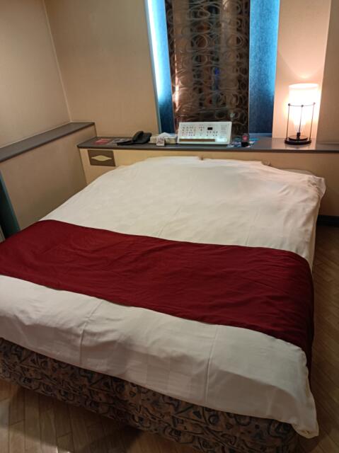 PIMMS＆DUALA（ピムズ＆デュアラ）(成田市/ラブホテル)の写真『デュアラ　406号室　ベッド』by かーたー