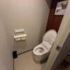 ホテル中山(新宿区/ラブホテル)の写真『202号室のトイレ　ウォシュレットでした。』by angler
