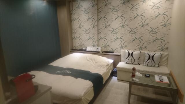 パティオ(文京区/ラブホテル)の写真『402号室、室内全景（ベッド側）』by クロセ