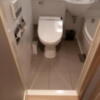HOTEL KARUTA 赤坂(港区/ラブホテル)の写真『501号室のユニットタイプの浴室　トイレもここに。』by angler